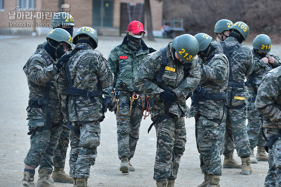 해병대 신병 1265기 2교육대 극기주 유격1_0656.jpg