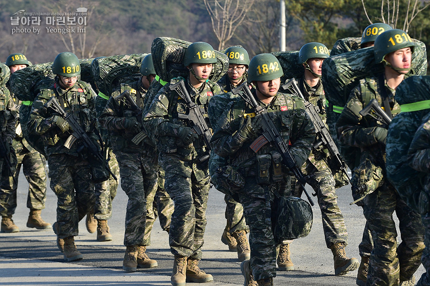 신병1301기 4주차 수류탄3_1545.jpg