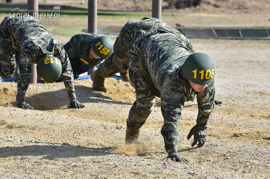 신병1315기_1교육대_장애물1_7343.jpg