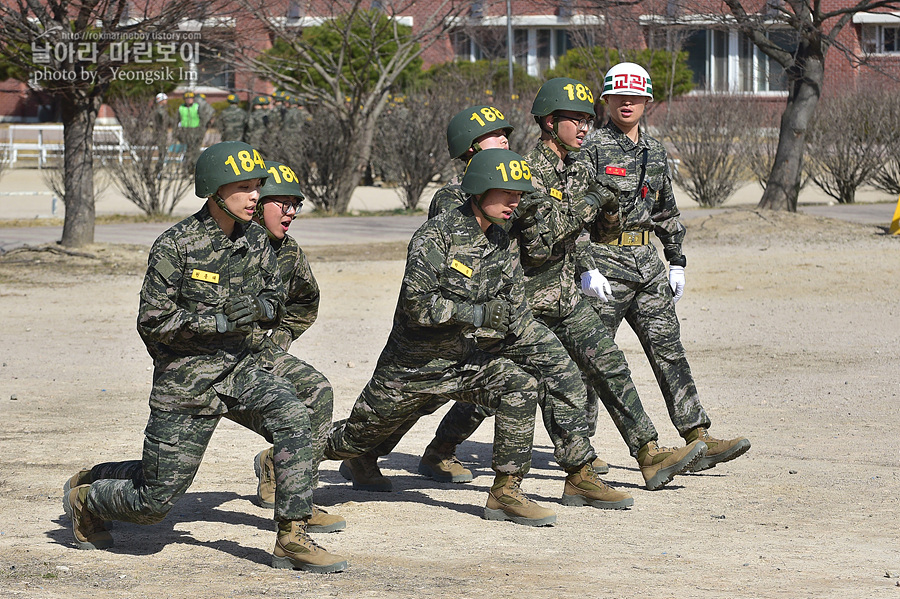 신병1315기_1교육대_장애물2_7420.jpg