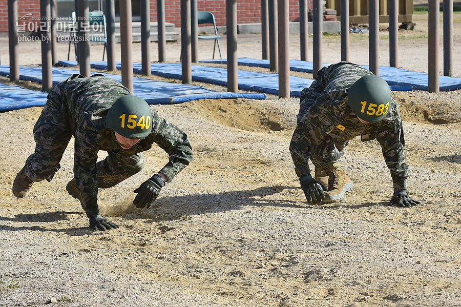 신병1315기_1교육대_장애물1_7311 - 복사본.jpg