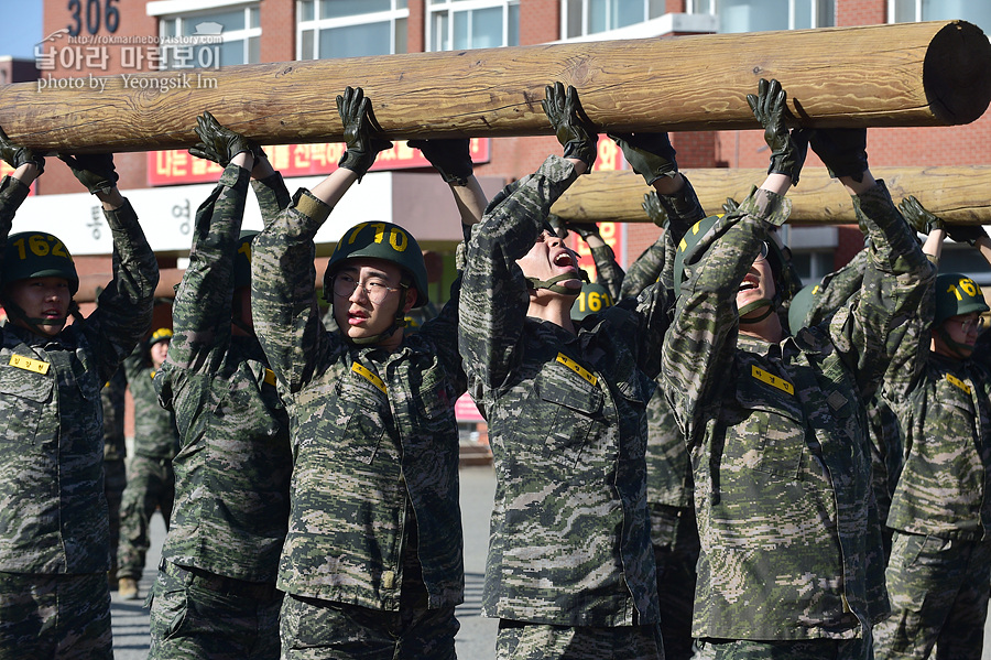 신병1315기_1교육대_장애물2_7238.jpg