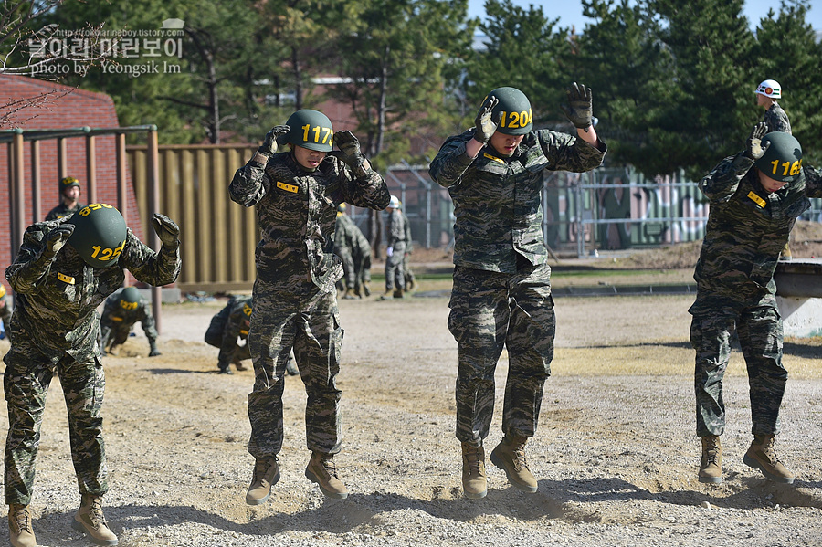 신병1315기_1교육대_장애물1_7391.jpg