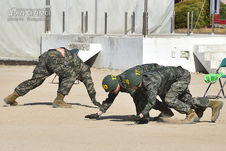 신병1315기_1교육대_장애물1_7345.jpg