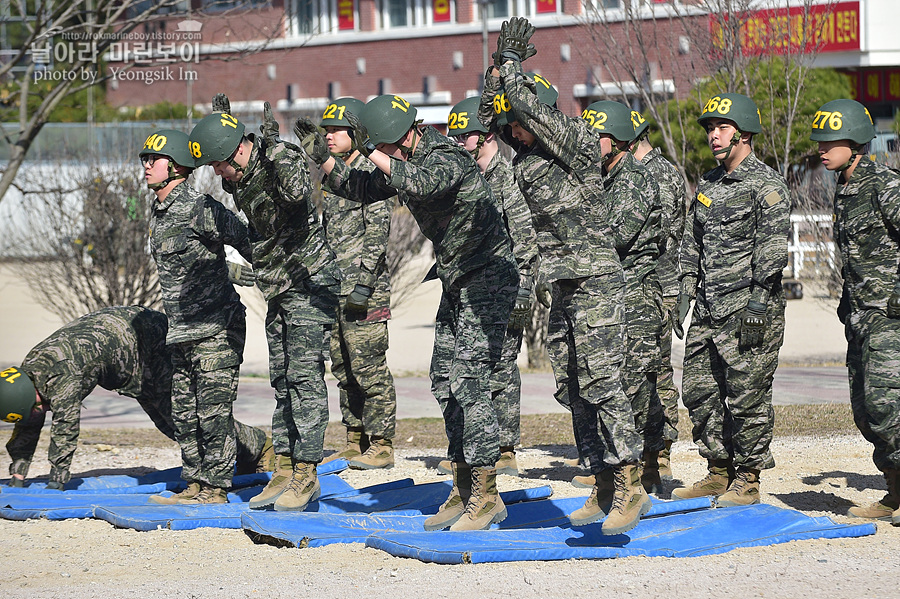 신병1315기_1교육대_장애물1_7409.jpg