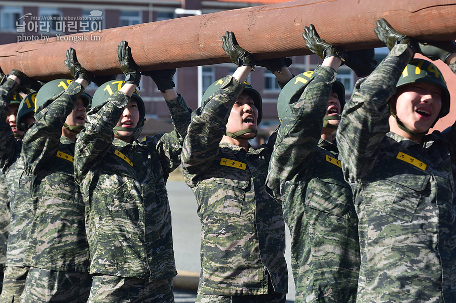 신병1315기_1교육대_장애물2_7252.jpg