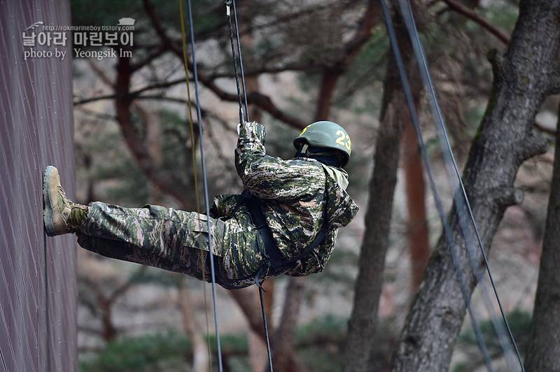 신병1313기_2교육대_극기주_산악_4629.jpg