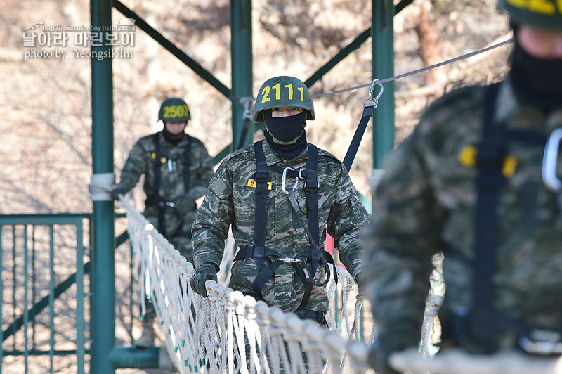 신병1313기_2교육대_극기주_산악_4890.jpg