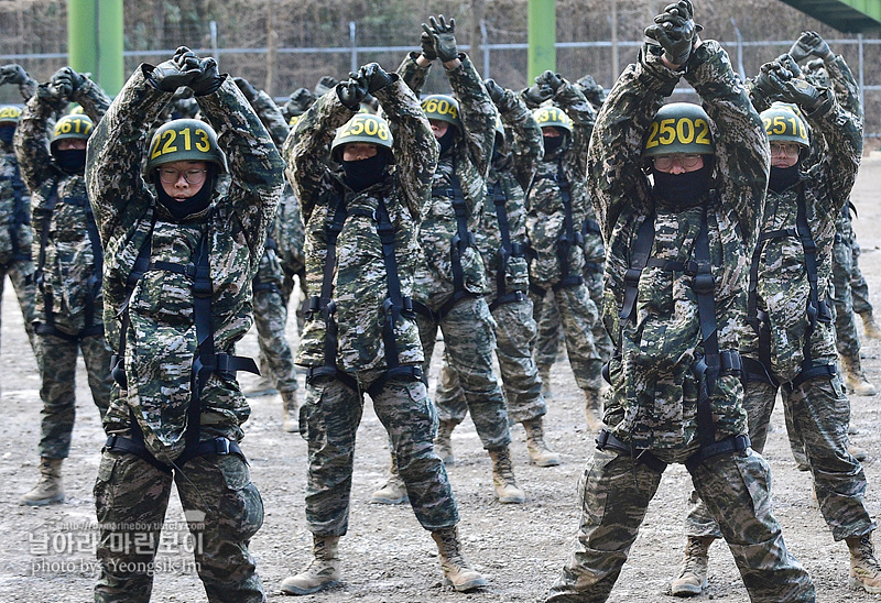 신병1313기_2교육대_극기주_산악_4762.jpg