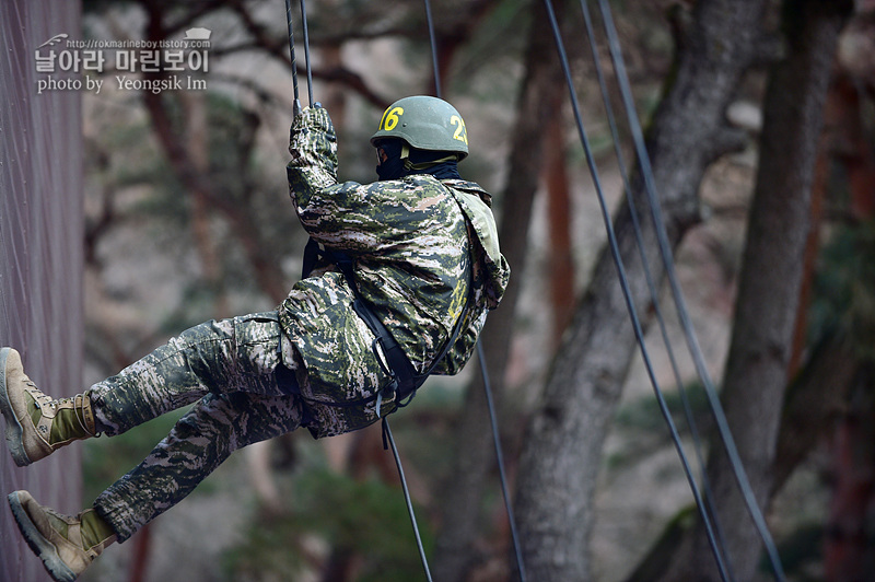 신병1313기_2교육대_극기주_산악_4627.jpg