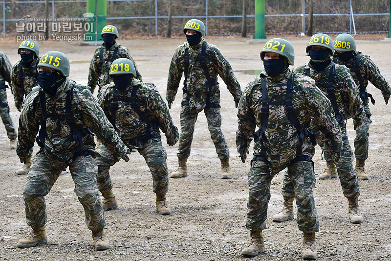 신병1313기_2교육대_극기주_산악_4593.jpg