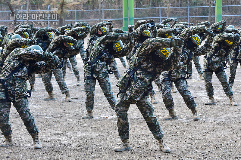 신병1313기_2교육대_극기주_산악_4760.jpg