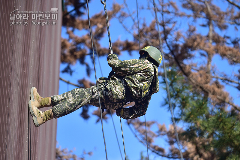 신병1313기_2교육대_극기주_산악_4561.jpg