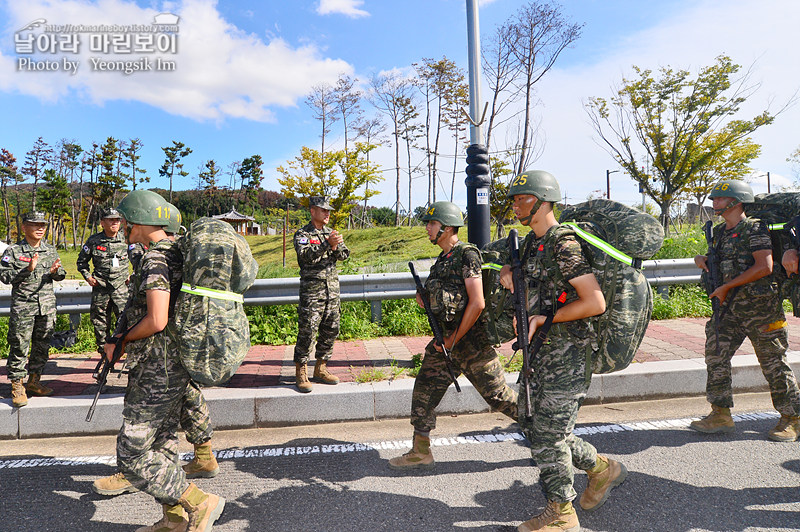 신병1309기 극기주 빨간명찰수여식_8337_1.jpg