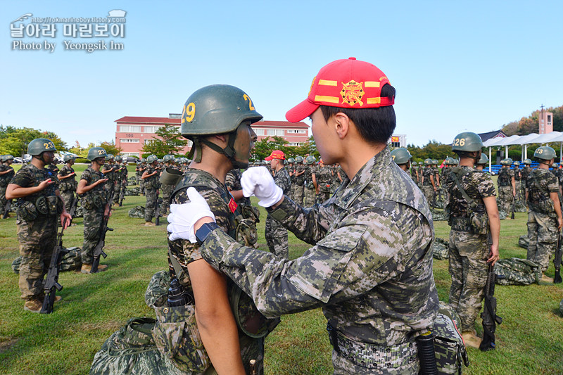 신병1309기 극기주 빨간명찰수여식_8480_2.jpg