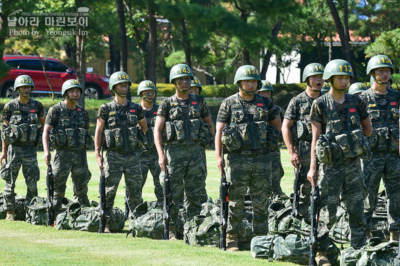 신병1309기 극기주 빨간명찰수여식_8397.jpg