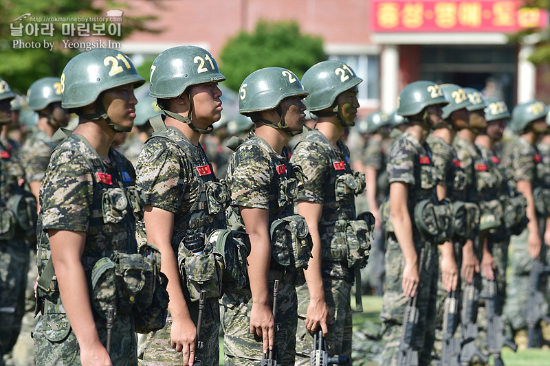 신병1309기 극기주 빨간명찰수여식_8496.jpg