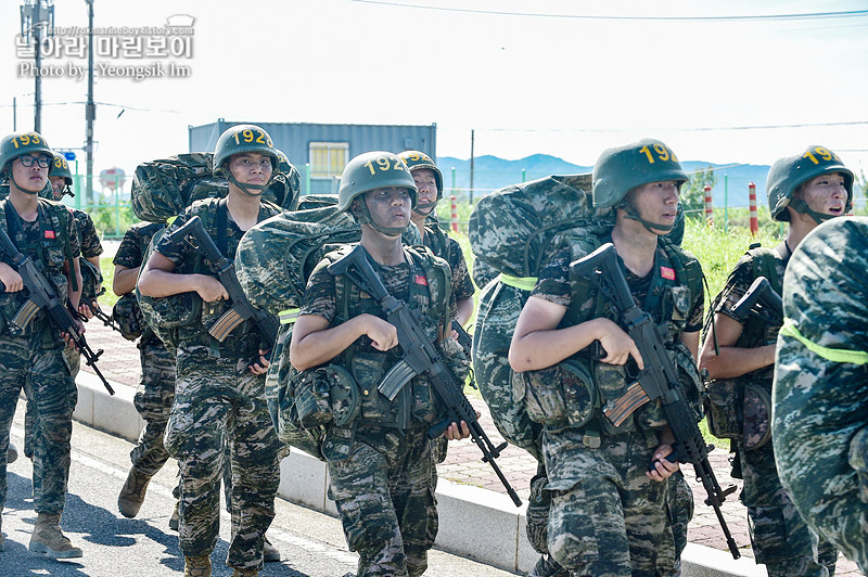 신병1309기 극기주 빨간명찰수여식_8375.jpg