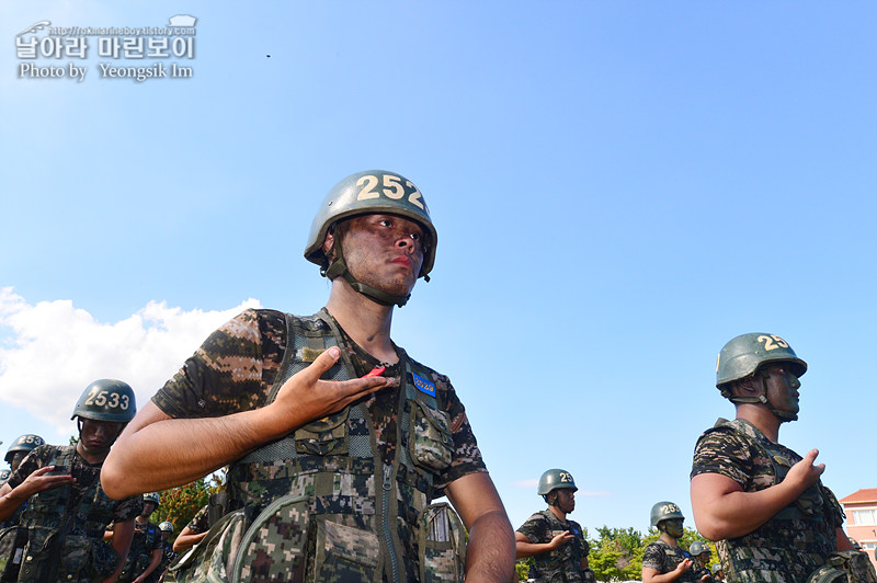 신병1309기 극기주 빨간명찰수여식_8480_4.jpg