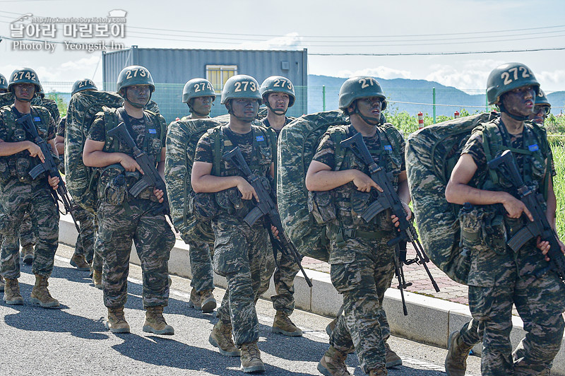 신병1309기 극기주 빨간명찰수여식_8306.jpg