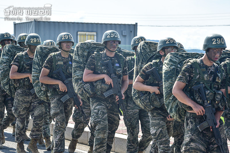 신병1309기 극기주 빨간명찰수여식_8315.jpg