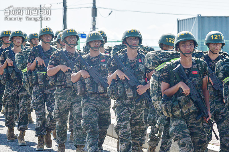 신병1309기 극기주 빨간명찰수여식_8344.jpg