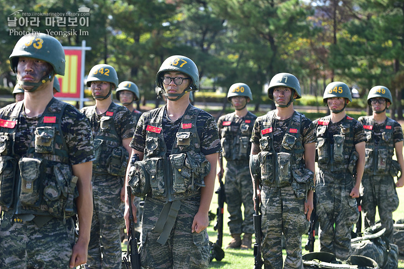 신병1309기 극기주 빨간명찰수여식_8493.jpg