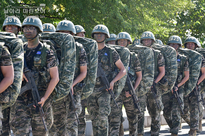 신병1309기 극기주 빨간명찰수여식_8316.jpg