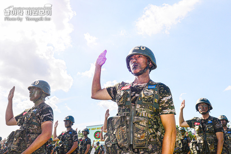 신병1309기 극기주 빨간명찰수여식_8492.jpg