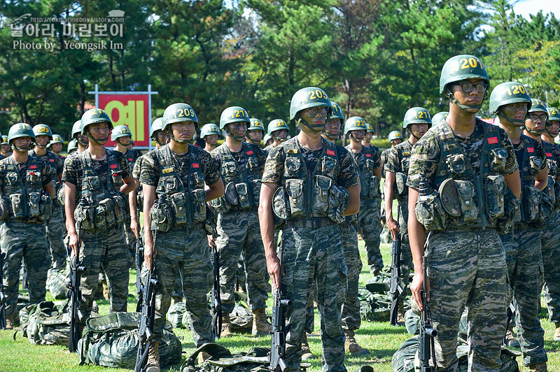 신병1309기 극기주 빨간명찰수여식_8404.jpg