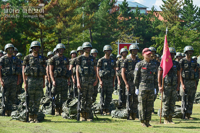 신병1309기 극기주 빨간명찰수여식_8454.jpg