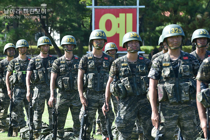 신병1309기 극기주 빨간명찰수여식_8406.jpg