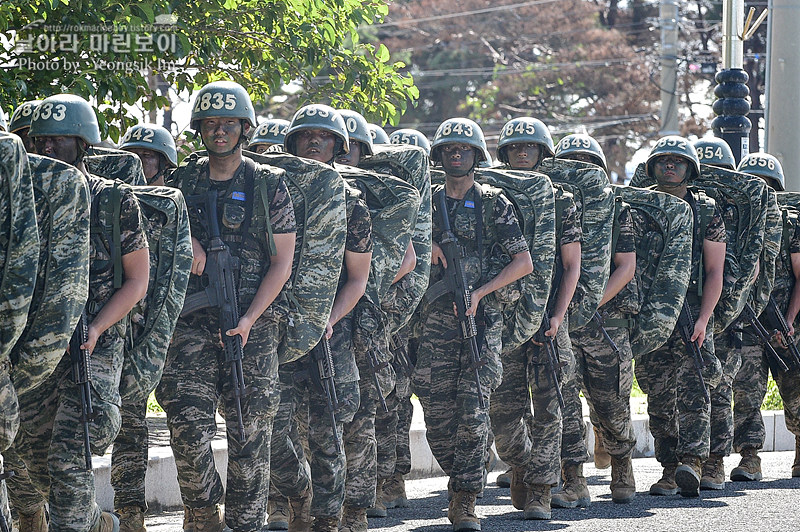 신병1309기 극기주 빨간명찰수여식_8318.jpg