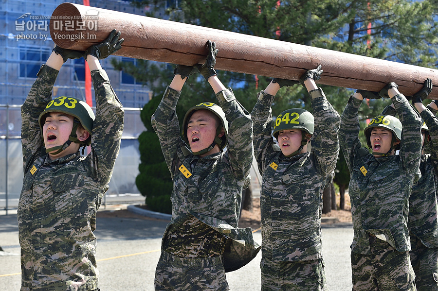 신병1315기_2교육대_장애물2_7513.jpg