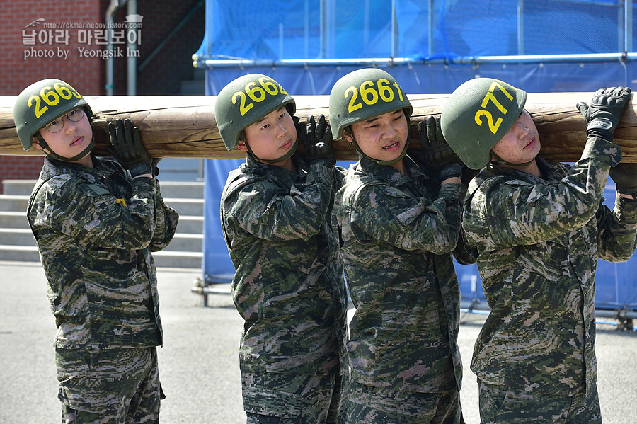 신병1315기_2교육대_장애물2_7493.jpg