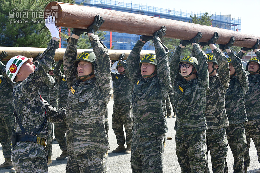 신병1315기_2교육대_장애물2_7492.jpg