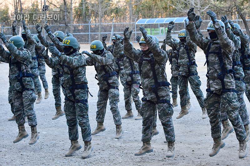 신병1313기_1교육대_극기주_산악_4837.jpg