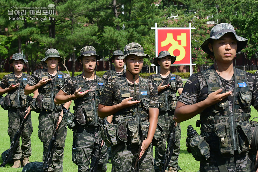 신병1307기_빨간명찰수여식_2130.jpg