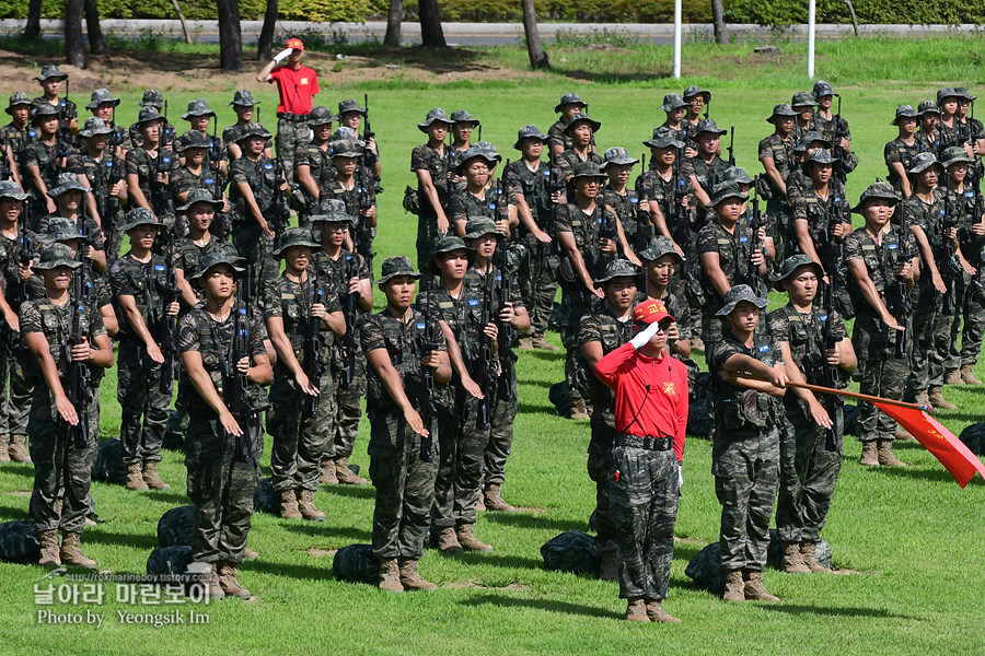 신병1307기_빨간명찰수여식_2099.jpg