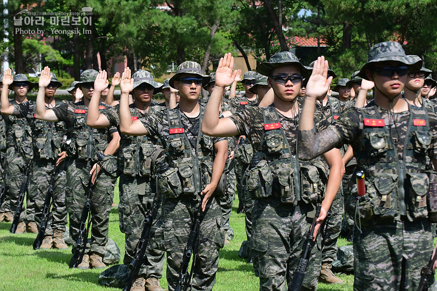 신병1307기_빨간명찰수여식_2144.jpg