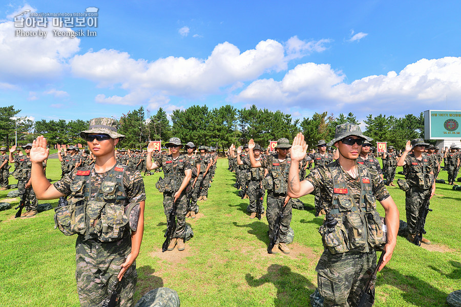 신병1307기_빨간명찰수여식_2150.jpg