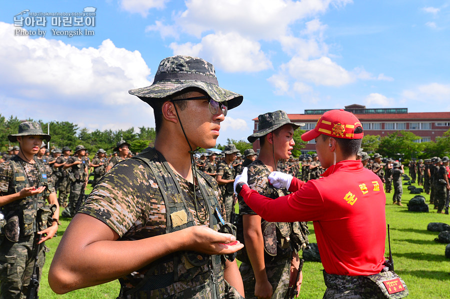 신병1307기_빨간명찰수여식_2125.jpg