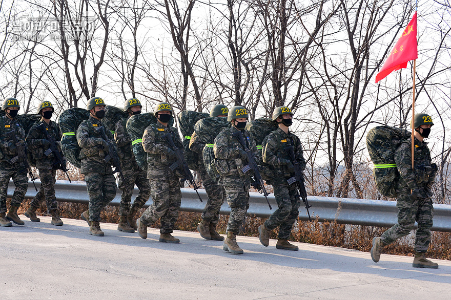 신병1313기2교육대4주차_공중돌격3_2182.jpg