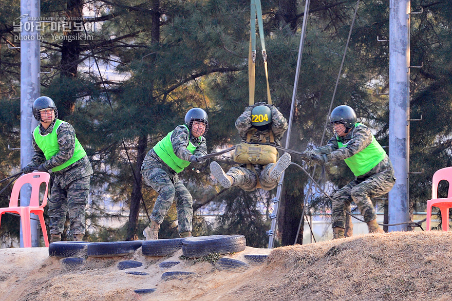 신병1313기2교육대4주차_공중돌격2_1249.jpg