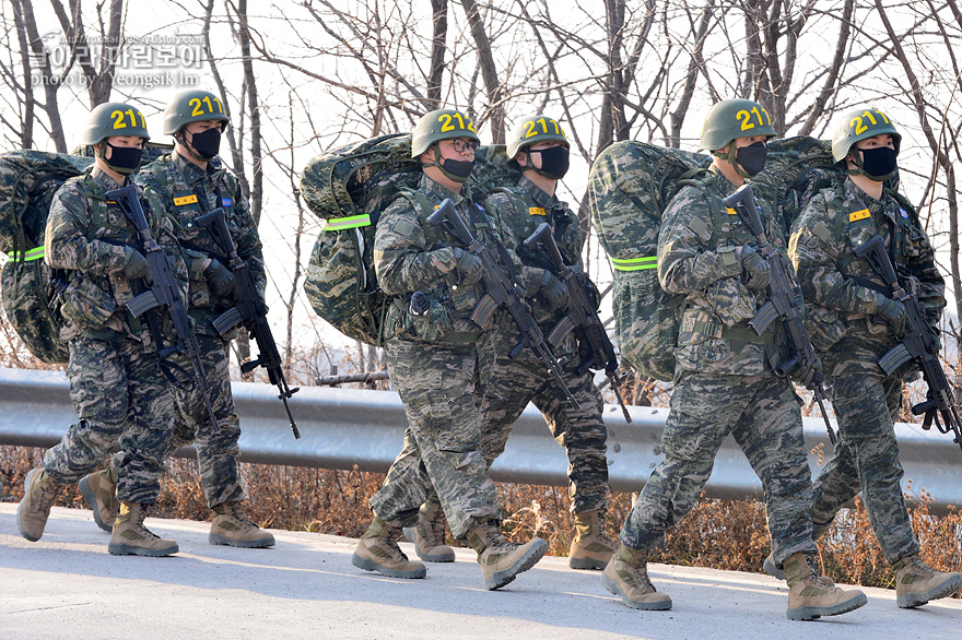 신병1313기2교육대4주차_공중돌격3_2175.jpg