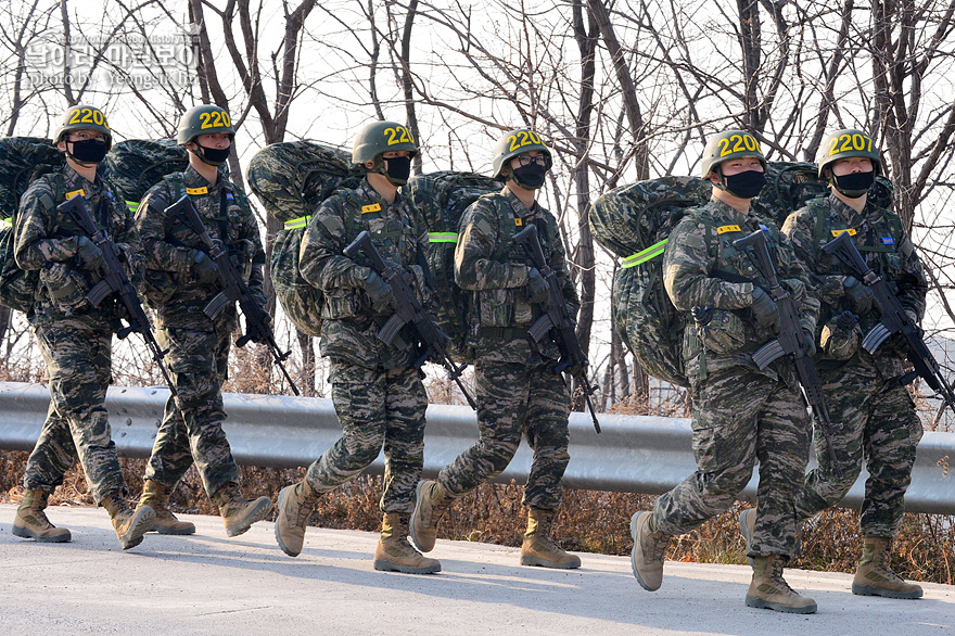 신병1313기2교육대4주차_공중돌격3_2180.jpg