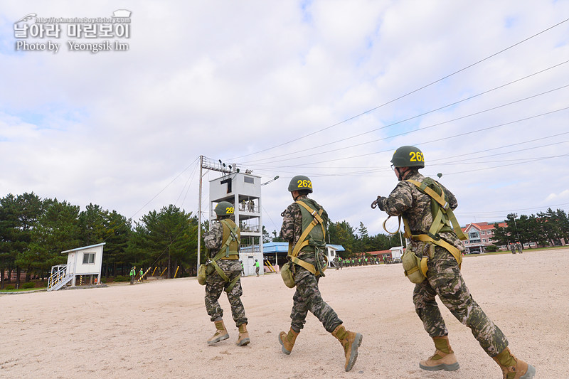 신병1311기 2교육대 공중돌격_8108.jpg