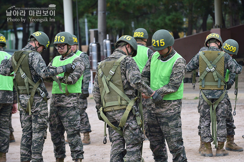 신병1311기 2교육대 공중돌격_0406.jpg