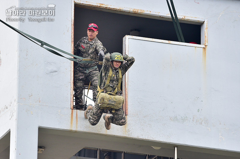 신병1311기 2교육대 공중돌격_0432.jpg