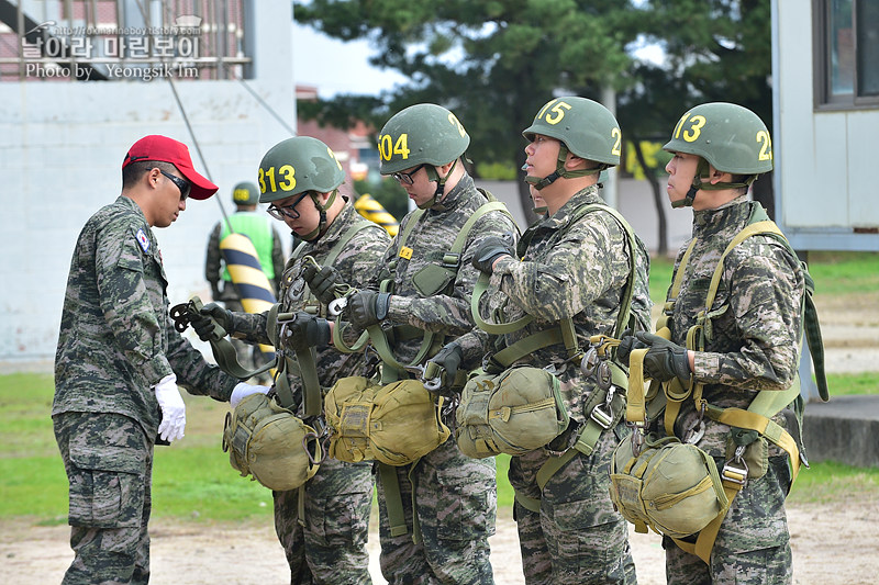 신병1311기 2교육대 공중돌격_0473.jpg